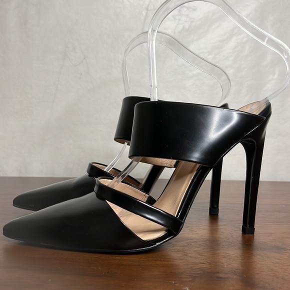 The Mode Collective Double Strap Mule in Semi Patent Black sz 38 made in Spain - Picture 5 of 10